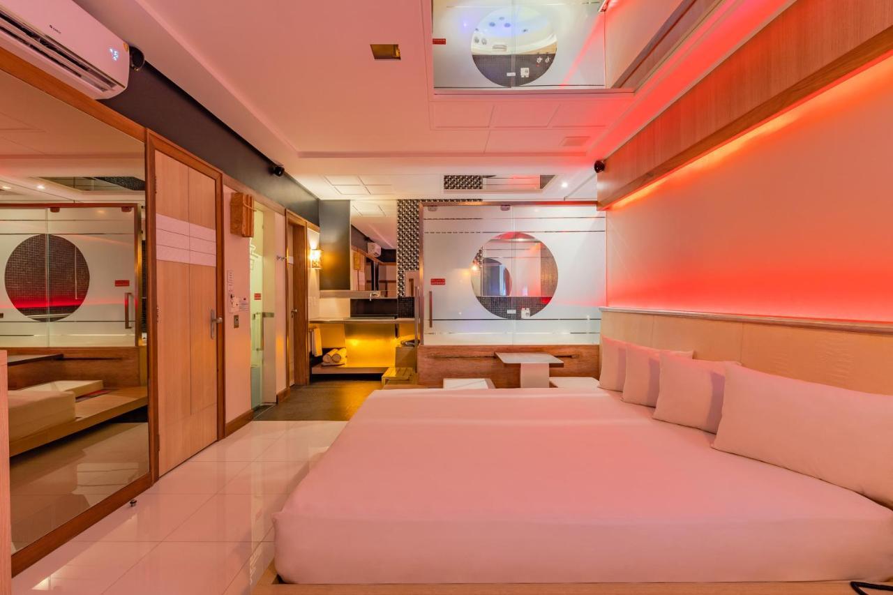 Dragon Motel (Adults Only) Fortaleza  Luaran gambar
