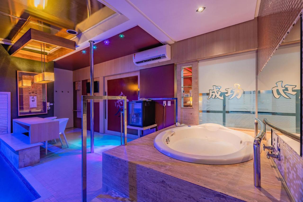 Dragon Motel (Adults Only) Fortaleza  Luaran gambar
