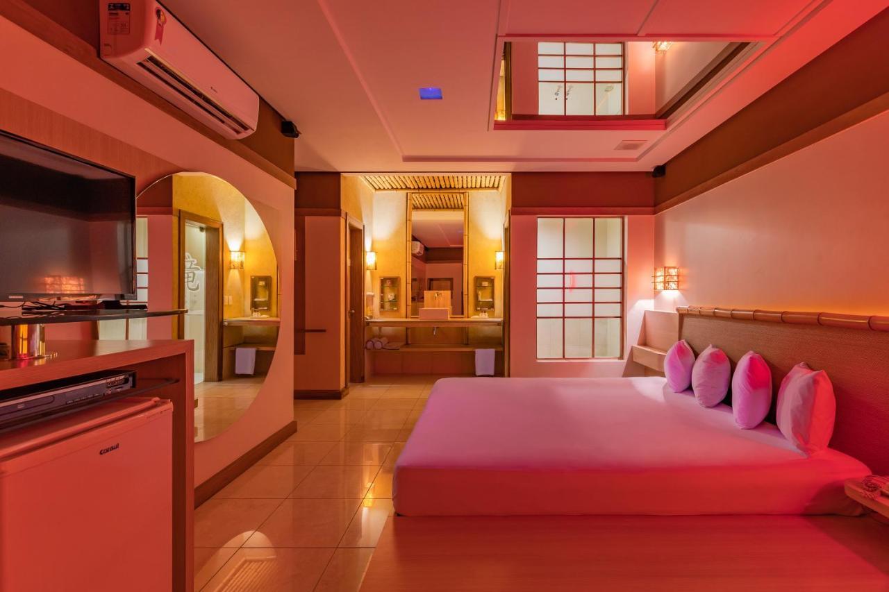 Dragon Motel (Adults Only) Fortaleza  Luaran gambar